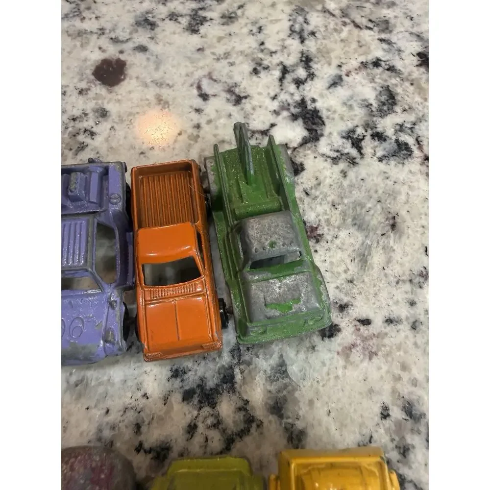 Lot of 11 Vintage Tootsietoy Diecast Cars & Trucks Mixed Models Chicago USA